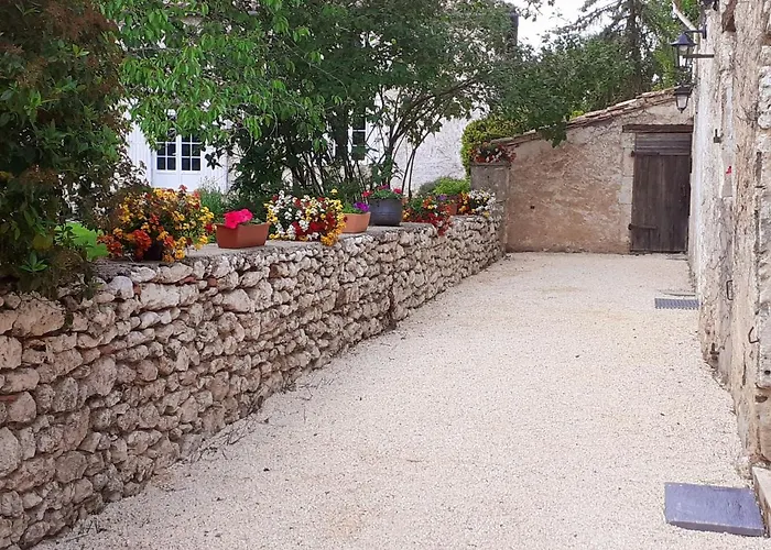 Eynardou 別荘 Naussannes